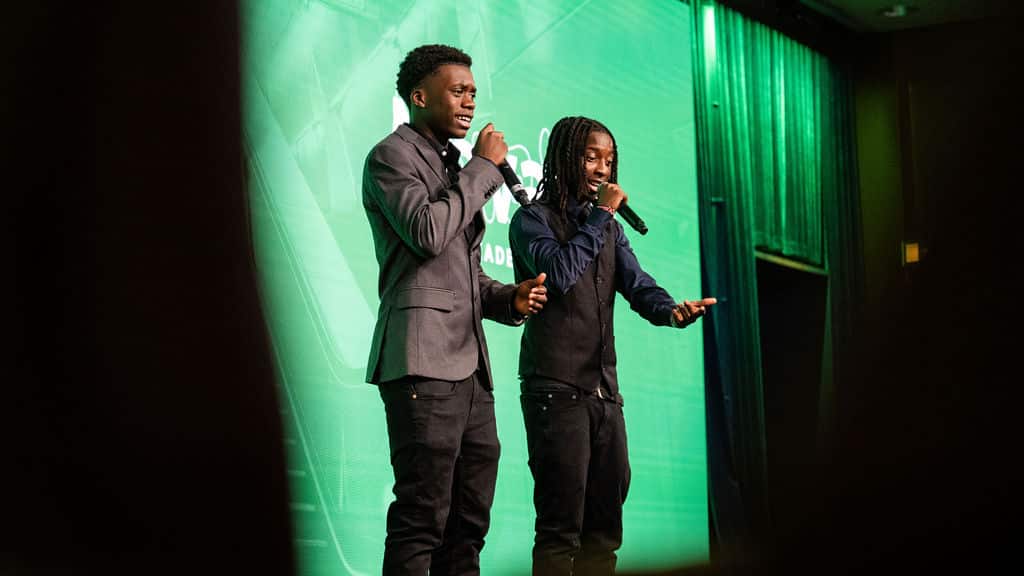 Poeterna Marx Mukaru och Nasir Sarr på Novare Leaderships event
